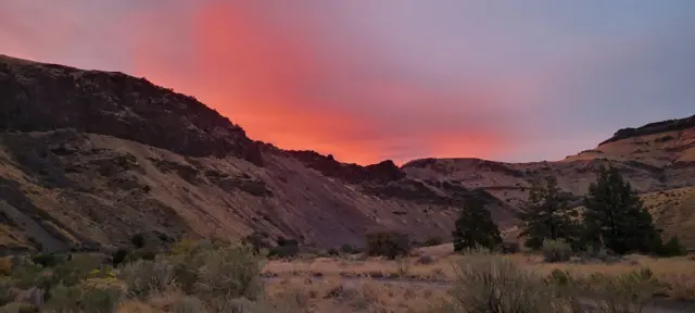 The Deschutes River, Oregon at sunset